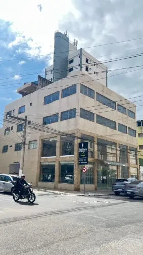 ALUGA-SE SALA COMERCIAL 180 m² EM ITAPUÃ