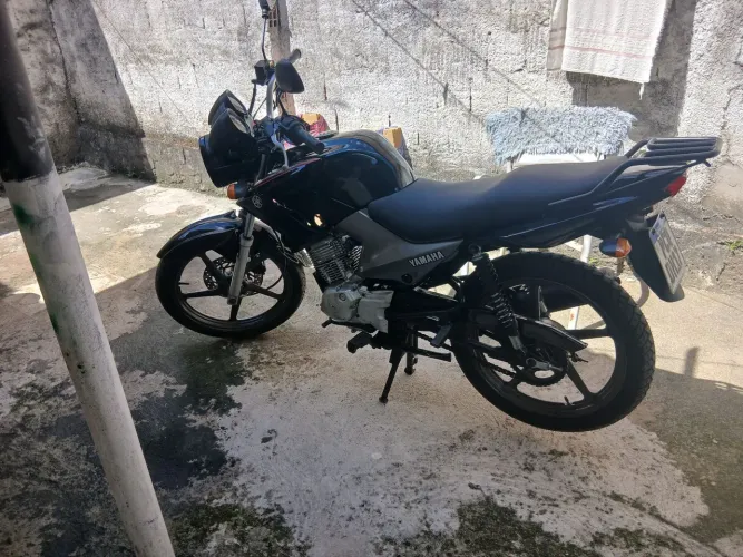 Moto muito boa para quem quer conforto e economia 