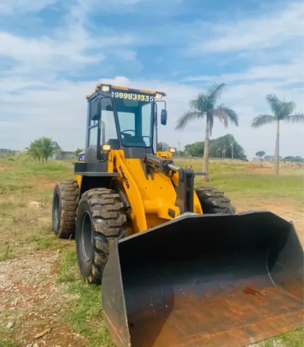 Pá carregadeira Komatsu WA180