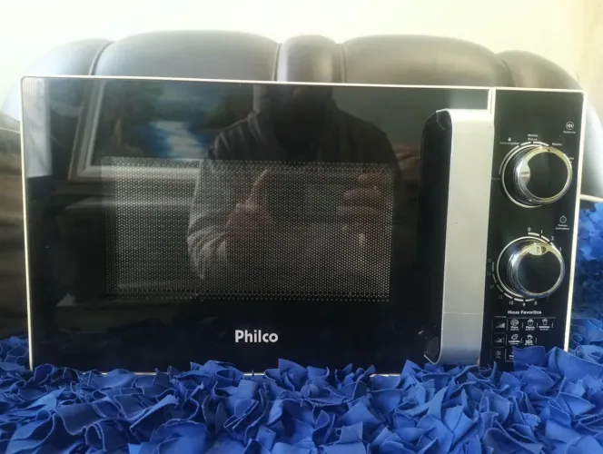 Microondas Philco 21L 127v Em Ótimo estado 