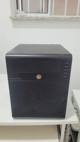 HP Proliant N40L - NAS Storage