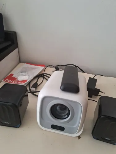 Vendo projetor da betdow AC1066