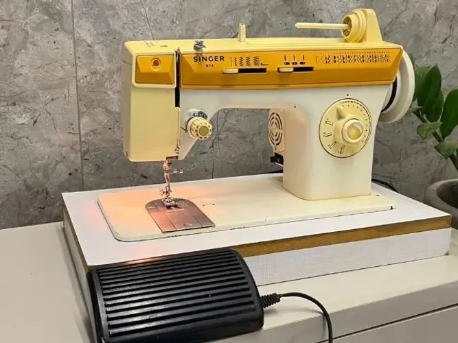 Máquina de Costura Singer 974