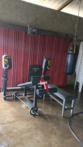 Vendo kit musculação 