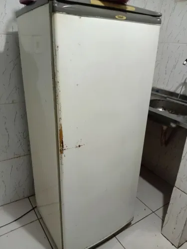 Geladeira Consul gelando bem