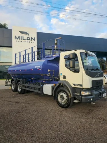 CAMINHÃO PIPA VM 290 6X4 2024