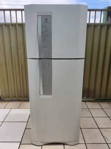 Geladeira Duplex Electrolux Frost Free DF51