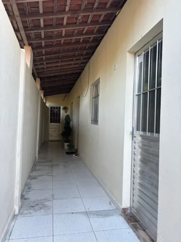 Aluga-se casa