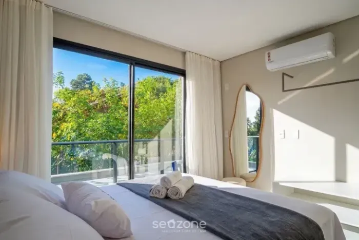 Vendo Studio Mobiliado na Praia do Rosa | Piscina Rooftop | Pronto para Morar ou Airbnb