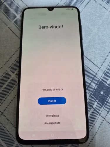 Samsung A70 semi novo. Carregador original.
