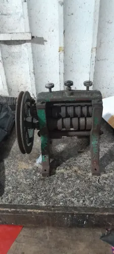 Máquina de orlar