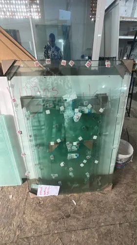 Vendo 2 janelas novas 1 ficha e outra móvel