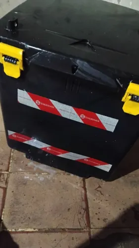 Baú icbras 110 litros + suporte