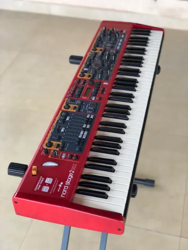Teclado Nord Stage 2 EX SW73