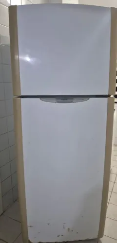 Geladeira Frost Free 410L 110V (Com Defeito / Ótima para Técnicos)