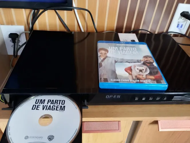 Home theater Samsung blu-ray player.sem as caixas 