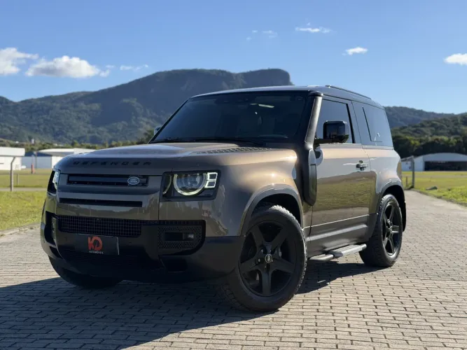 Land Rover Defender 90 2.0 Turbo SE SI4 AUT 2022