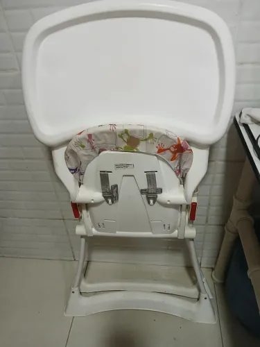 Cadeirinha de alimentação burigotto