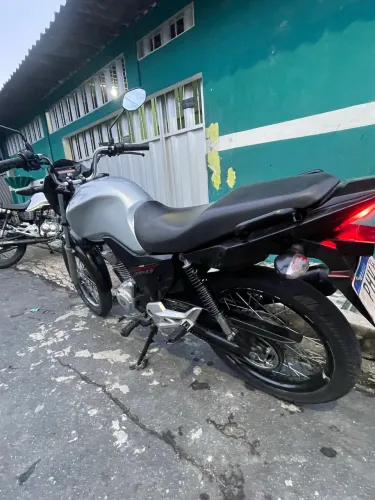 Oportunidade! Único dono, Moto Econômica e Conservada