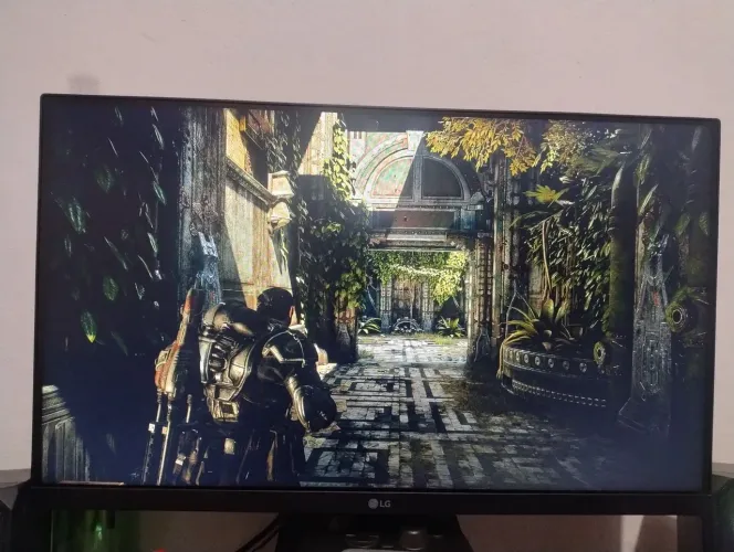 Monitor LG 23 FullHD