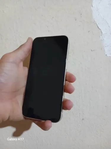 iPhone 13 novo