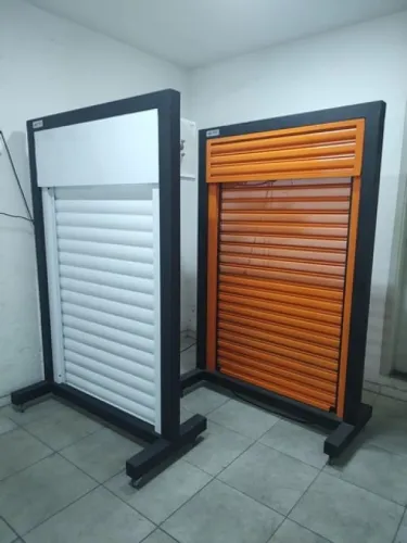 Fabricação de porta de enrolar automática