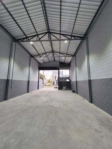 Galpão para alugar, 200 m² por R$ 5.200,00/mês - Residencial São Gabriel II - Salto/SP