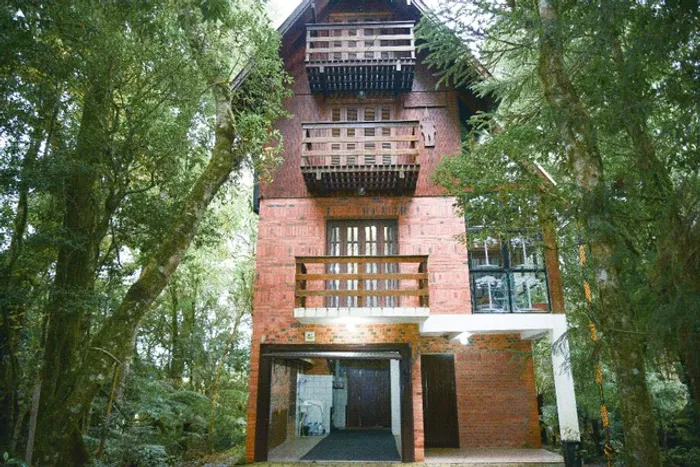 Casa com 4 pisos na Serra Gaúcha próximo à Gramado 