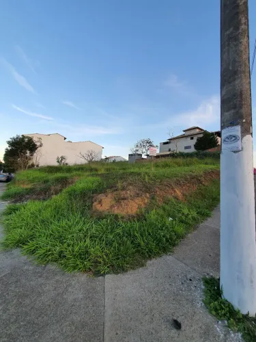 Dois terrenos juntos de frente para Rua Porto Velho Macaé RJ!