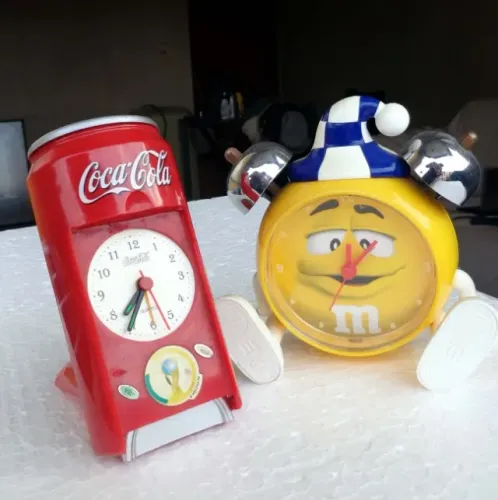 Relógio de Mesa do Chocolate M&M's & Coca Cola (Item para colecionador) 1)Relógio Promocio