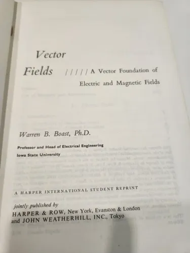 Livro Vector Fields de Waren Boast