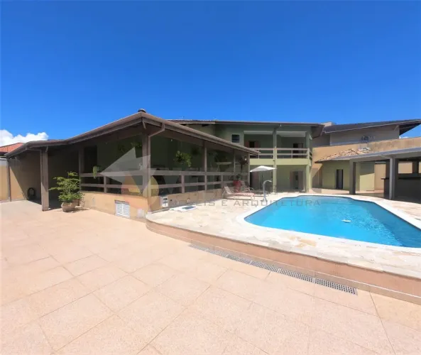 Sobrado com 6 dormitórios à venda, 574 m² por R$ 1.600.000,00 - Jardim Britânia - Caraguat