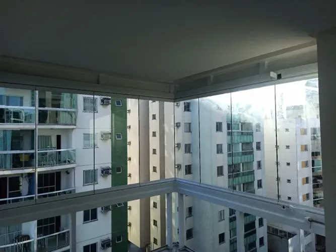 Fechamento de varanda tipo cortina sob medida a partir de $980.00 o m²