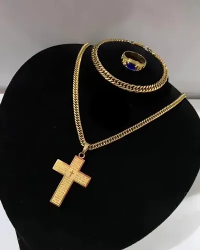 Kit top masculino cordão + pulseira e anel em aço inox banhado a ouro 