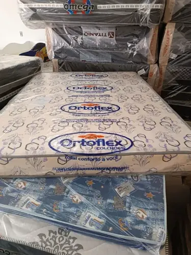 COLCHÃO DE CASAL NOVO ESPUMA SELADA