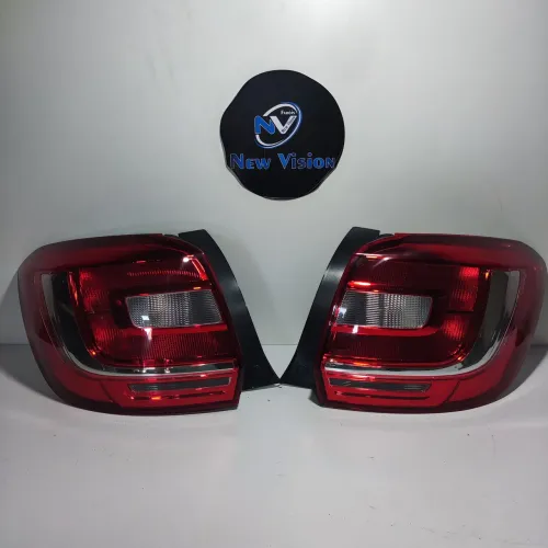 Par de lanterna Sandero Renault sandero 2015 , usado e original sem recuperação