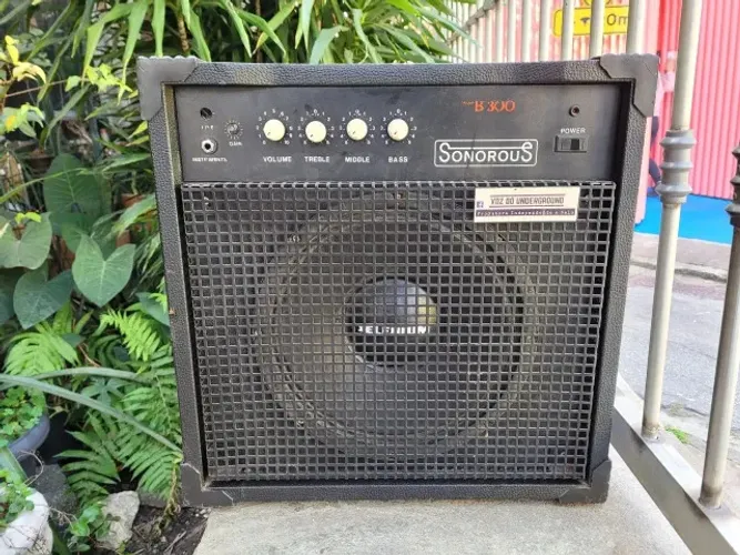 Amplificador para Baixo - Sonorous B 300 - Anos 90 Vintage