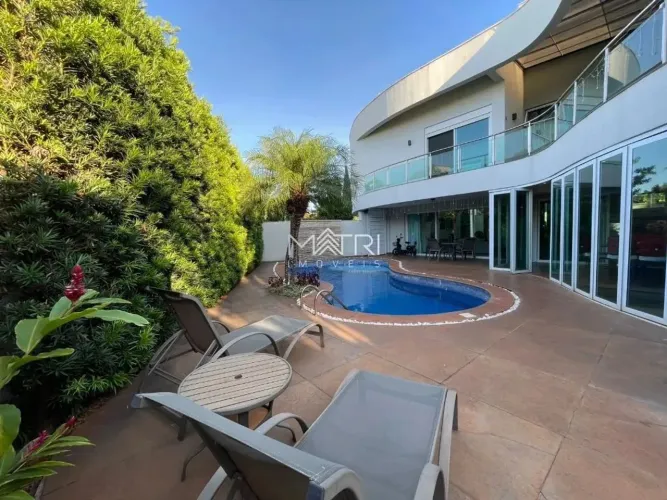 Casa Alto Padrão à Venda no Condomínio Salto Grande 3, 4 Dorms, Piscina e Gourmet!
