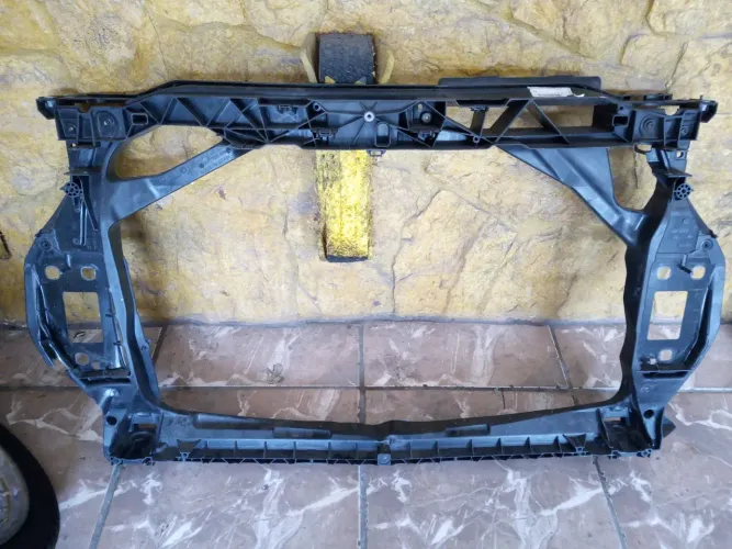Painel Frontal Audi Q3 2012 A 2018 (Detalhe
