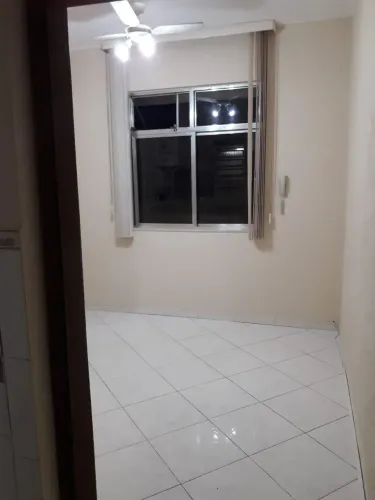 Imóvel para aluguel com 42 metros quadrados com 1 quarto em Catete - Rio de Janeiro - RJ