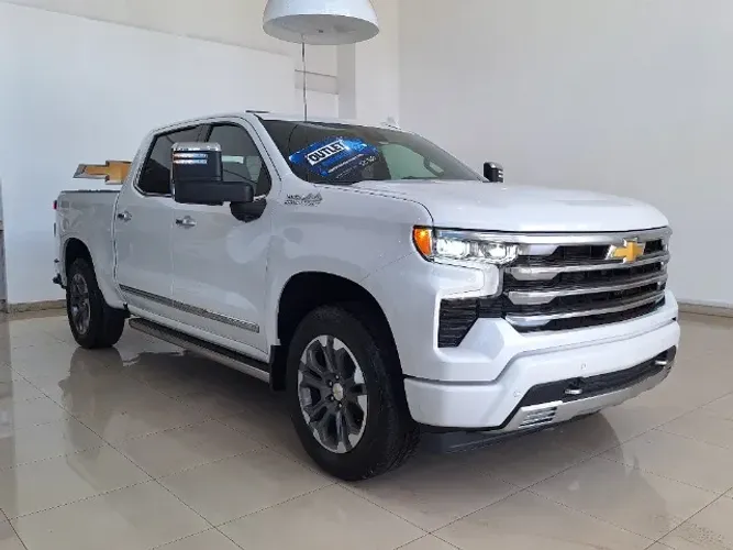 Chevrolet Silverado High Country 5.3 V8 AWD Aut. 2025
