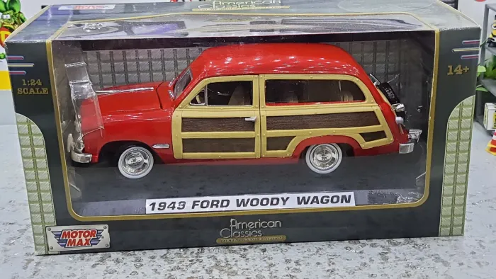 Miniatura 1/24 - Ford Woody 1943 - Motormax