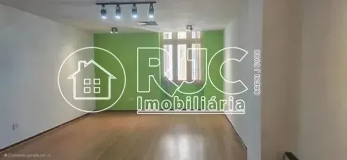 Propriedade disponível para venda com 36 metros quadrados localizada no Centro do Rio de J