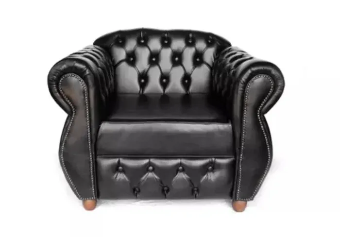 Poltrona Chesterfield Nova Courvin Preto 
