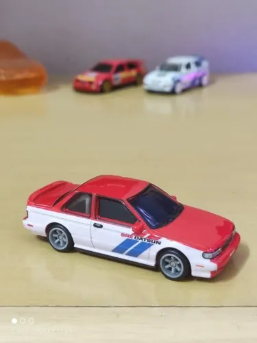 Hot Wheels Premium 91 Nissan Sentra