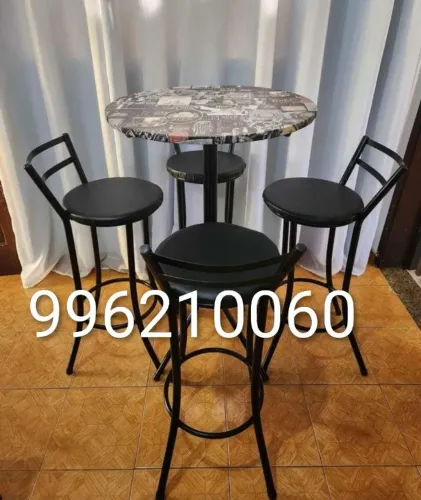 Mesa 4 cadeiras bistrô 