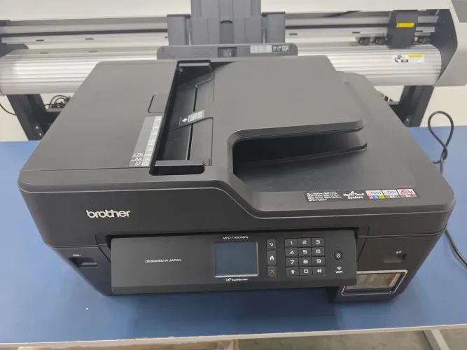 Multifuncional Brother color T4500dw