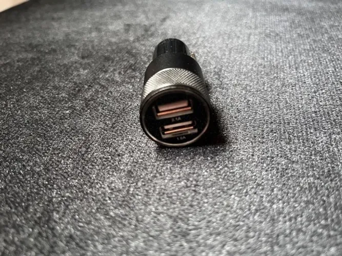 Carregador USB para carro