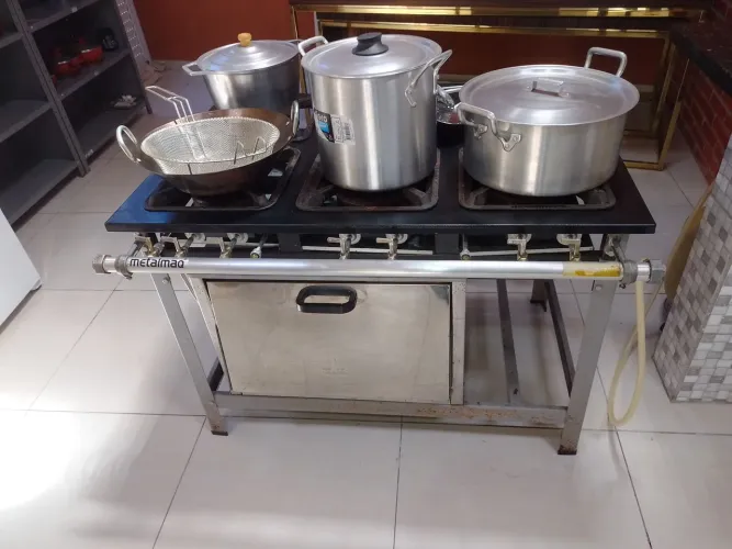 Fogao industrial 6 bocas ( metalmaq )