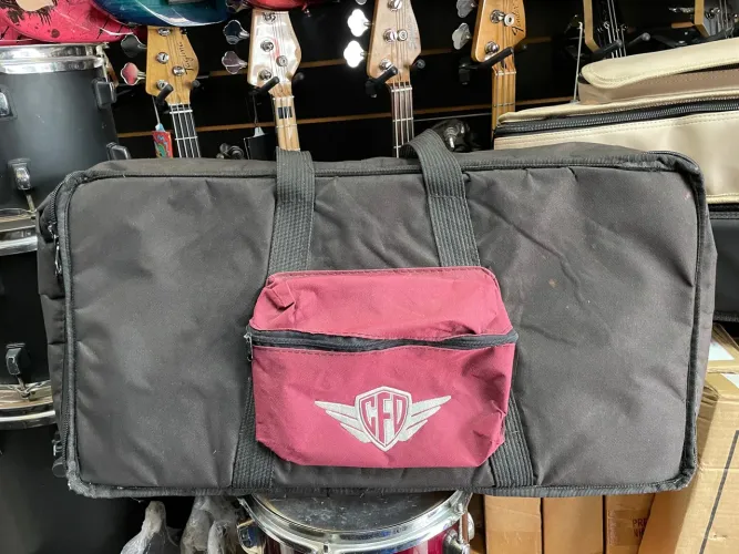 Pedalboard de aço vazado para pedais CFD Creation Fd 60cmx26cm com bag